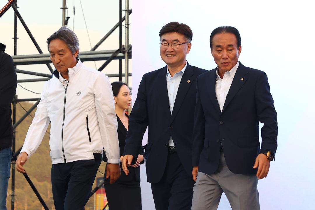 '제33회 강원특별자치도민생활체육대회 개회식' 게시글의 사진(56) '2025-09-26 제33회 강원특별자치도민생활체육대회 개회식 (57).jpg'