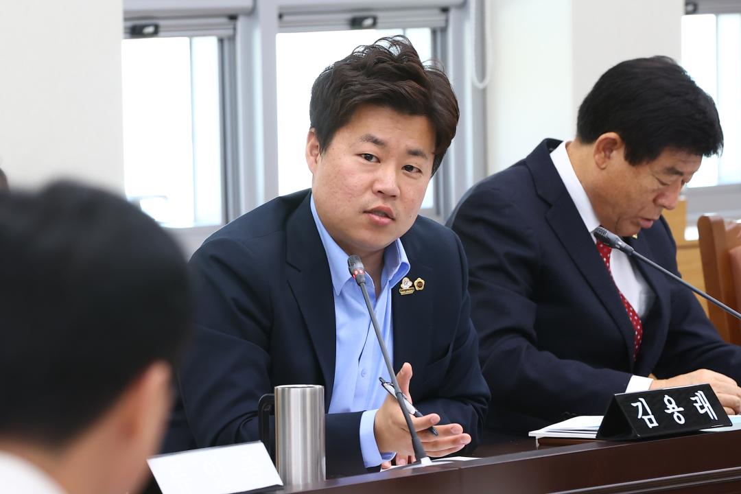 '2025년도 안전건설위원회 행정사무감사(소방본부)' 게시글의 사진(27) '2025-11-06 2025년도 안전건설위원회 행정사무감사(소방본부) (27).jpg'