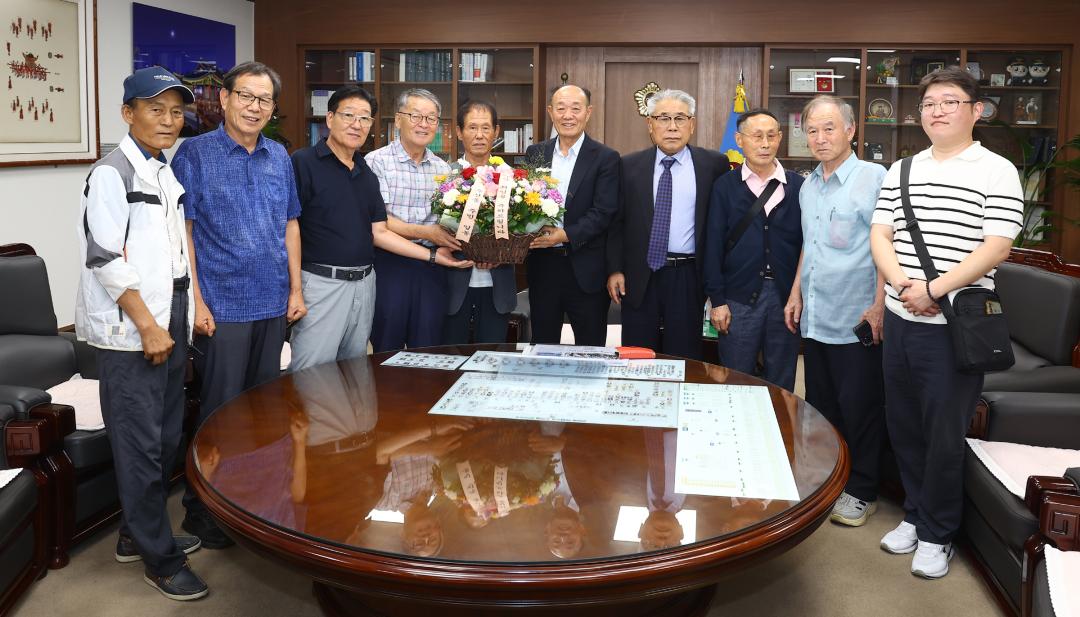 '강원특별자치도의회 방문(개인택시 원주시지부)' 게시글의 사진(2) '2026-08-24 강원특별자치도의회방문(개인택시 원주시지부) (1).jpg'