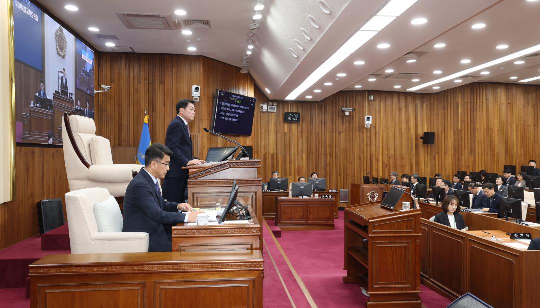 '제335회 제2차 본회의(제1차 도정 및 교육행정에 관한 질문)' 게시글의 사진(14) '2025-03-11 제335회 제2차 본회의(제1차 도정 및 교육행정에 관한 질문) (14).jpg'