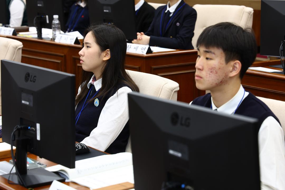 '2026 강원 청소년도의회' 게시글의 사진(167) '2026-04-10 2026 강원 청소년도의회 (167).jpg'