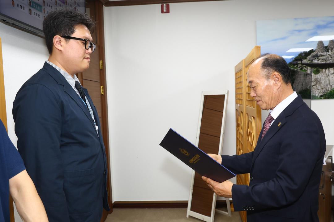'강원특별자치도의회 의원 행동강령운영 자문위원회 위촉식' 게시글의 사진(12) '2026-07-28 강원특별자치도의회 의원 행동강령운영 자문위원회 위촉식 (13).jpg'