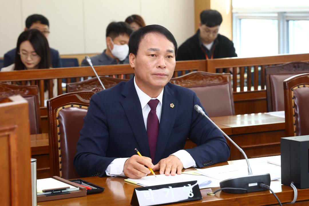 '제344회 제1차 농림수산위원회' 게시글의 사진(27) '2026-03-26 제344회 제1차 농림수산위원회 (27).jpg'