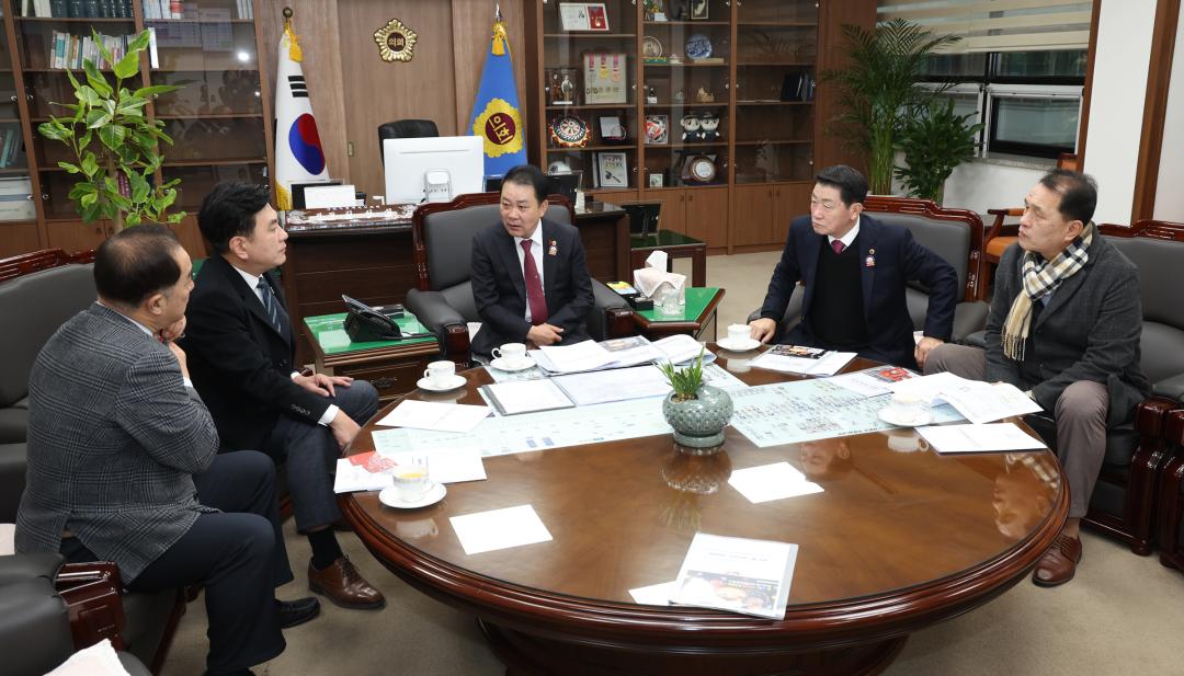 '대한결핵협회 강원특별자치도지부 크리스마스 씰 증정식' 게시글의 사진(12) '2024-12-13 대한결핵협회 크리스마스 씰 증정식 (12).jpg'
