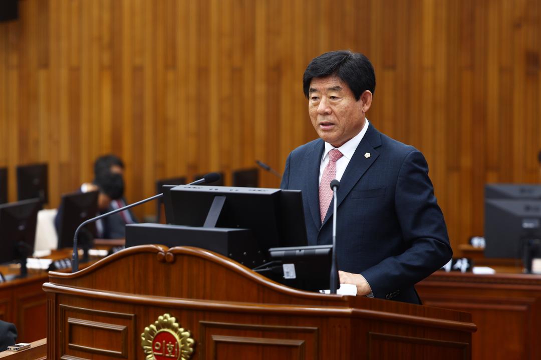 '제344회 제2차 본회의(2026년도 제1회 도정 및 교육행정에 관한 질문)' 게시글의 사진(89) '2026-04-02 제344회 제2차본회의(2026년도 제1회 도정 및 교육행정에 관한 질문) (93) 김기철 의원.jpg'