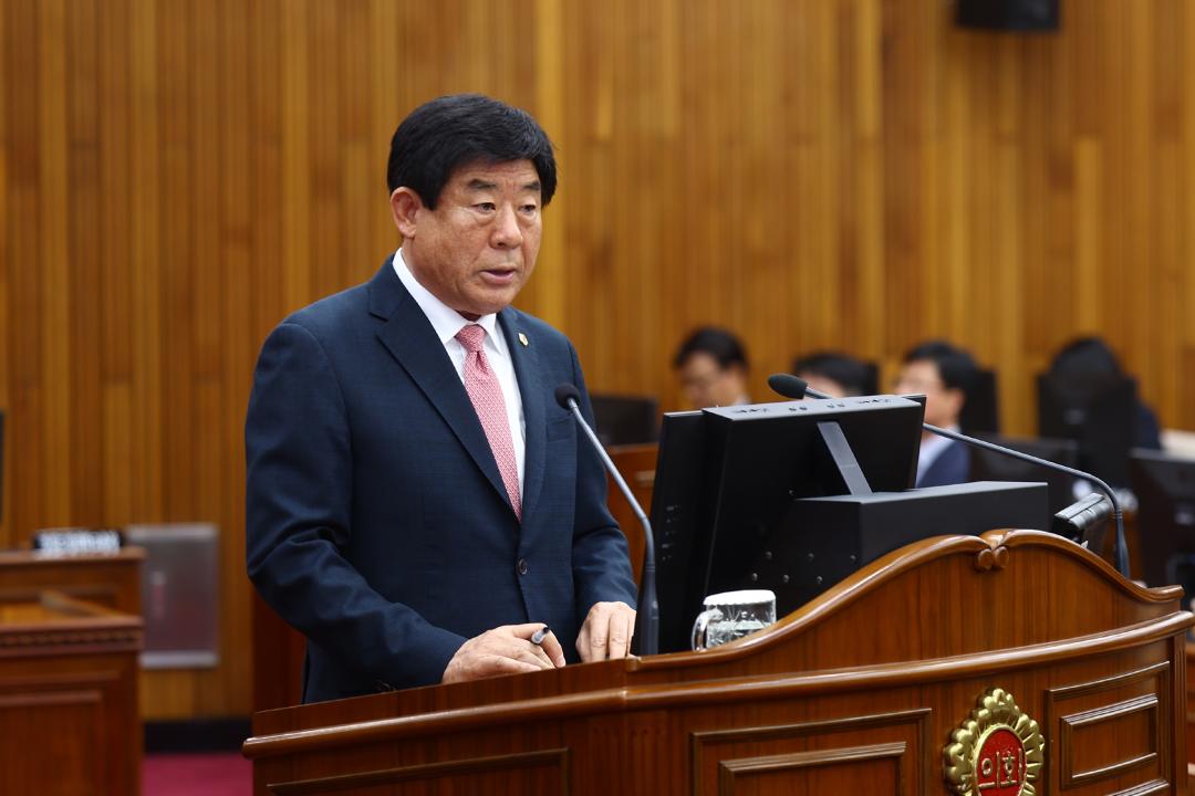 '제344회 제2차 본회의(2026년도 제1회 도정 및 교육행정에 관한 질문)' 게시글의 사진(104) '2026-04-02 제344회 제2차본회의(2026년도 제1회 도정 및 교육행정에 관한 질문) (108) 김기철 의원.jpg'