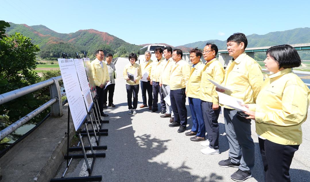 '제281회 농림수산위원회 현지시찰(인제 산불현장 및 산림생태관광지)' 게시글의 사진(1) '2019-05-21 제281회 농림수산위원회 현지시찰(인제 산불현장 및 산림생태관광지) (1).jpg'