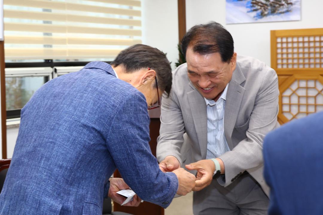 '강원특별자치도 출범 2주년(강원도의회 개원69주년) 기념 초청연사 환담' 게시글의 사진(2) '2025-06-05 강원특별자치도 출범 2주년 기념 초청연사 환담 (3).jpg'