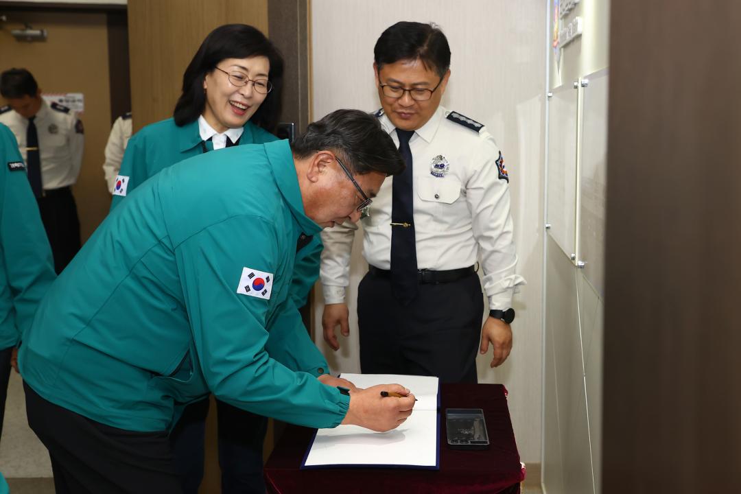 '제335회 안전건설위원회 민생현장 방문' 게시글의 사진(25) '2025-03-06 제335회 안전건설위원회 민생현장 방문 (26).jpg'