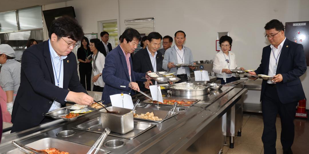 '교육위원회 급식 모니터링 현장확인' 게시글의 사진(8) '2024-07-09 교육위원회 급식 모니터링 현장확인 (9).jpg'