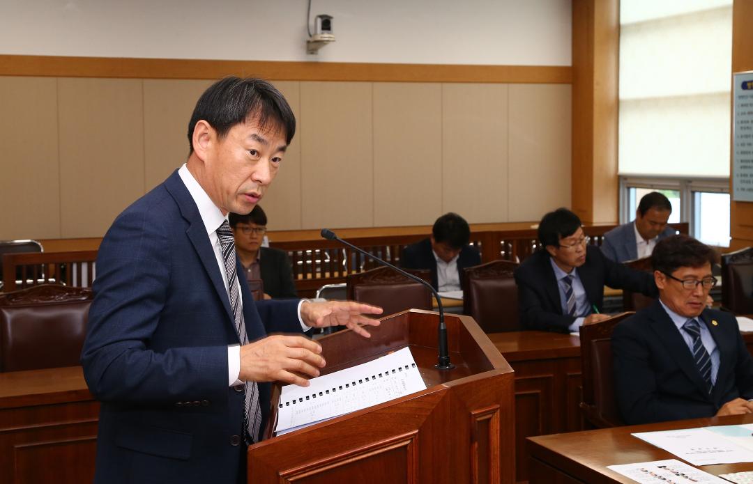 '제285회 제2차 농림수산위원회' 게시글의 사진(12) '2019-10-16 제285회 제2차 농림수산위원회 (12).jpg'