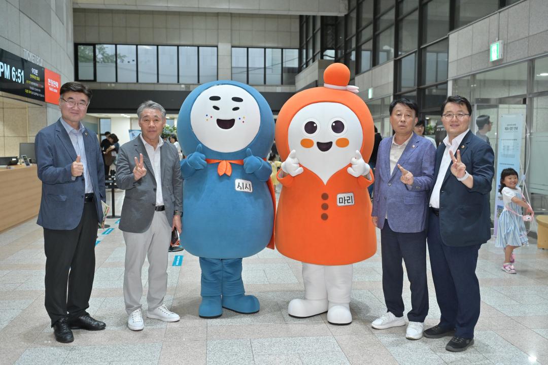 '제12회 명주인형극제 개막식' 게시글의 사진(5) '2025-08-20 제12회 명주인형극제 개막식 (5).jpg'