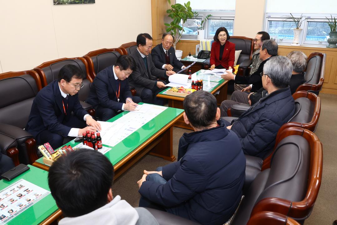 '강원특별자치도의회 농림수산위원회-강원산채연구회 간담회' 게시글의 사진(13) '2026-02-04 농림수산위원회-강원산채연구회 간담 (13).jpg'