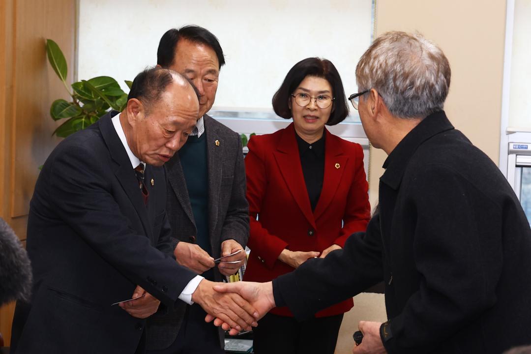'강원특별자치도의회 농림수산위원회-강원산채연구회 간담회' 게시글의 사진(2) '2026-02-04 농림수산위원회-강원산채연구회 간담 (4).jpg'