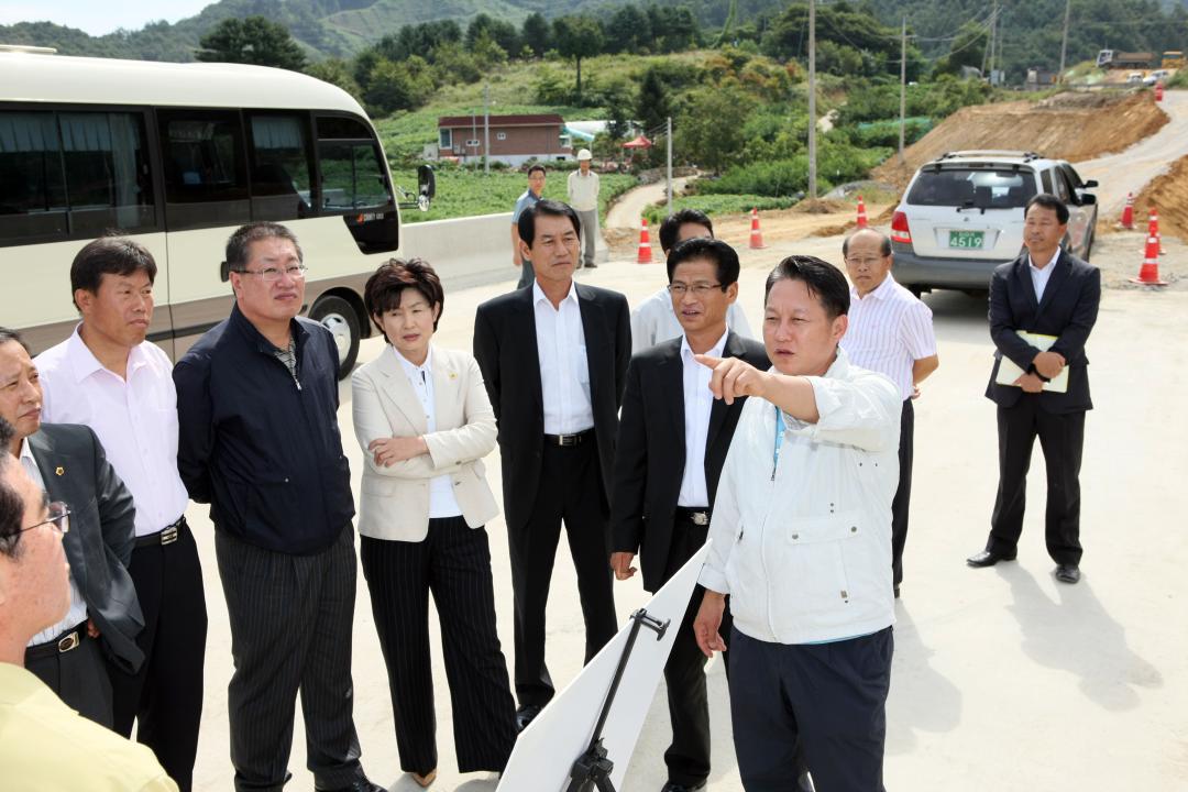 '경춘고속도로 연결도로 건설사업 추진현황 확인' 게시글의 사진(9) '2009-09-10 경춘고속도로 연결도로 건설사업 추진현황 확인 (9).jpg'