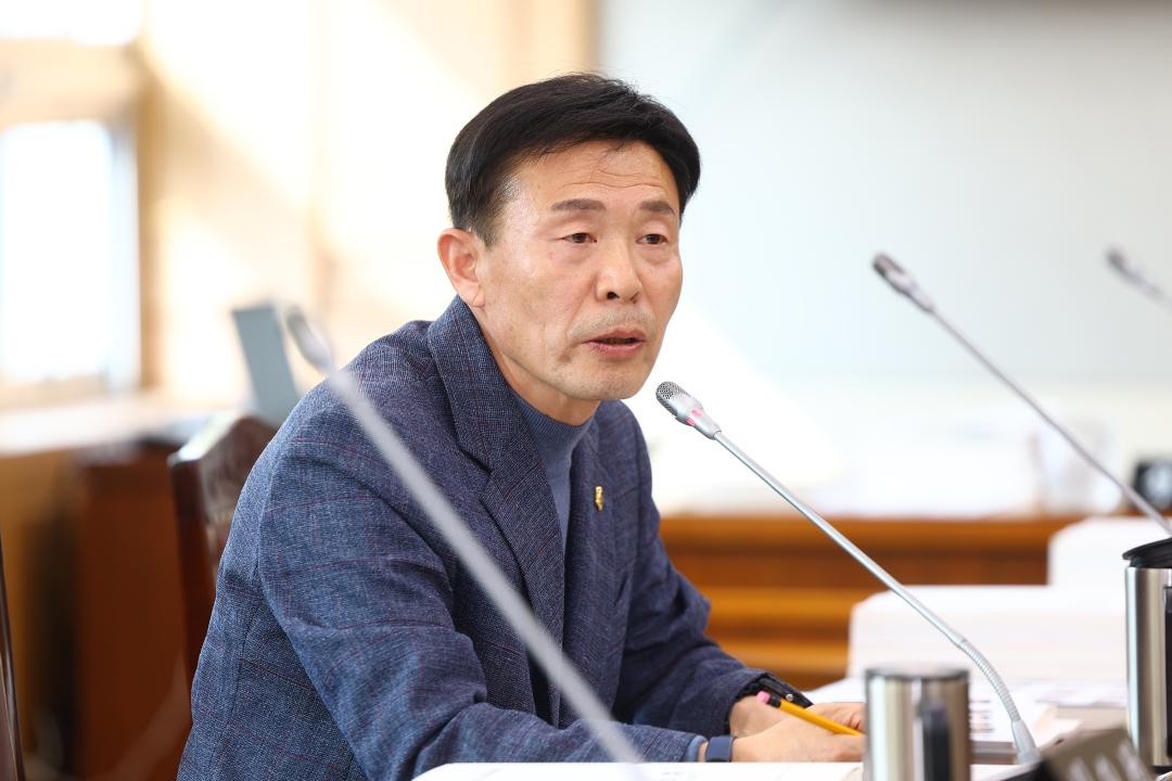 '제344회 제3차 교육위원회' 게시글의 사진(20) '2026-03-27 제344회 제3차 교육위원회 (20).jpg'