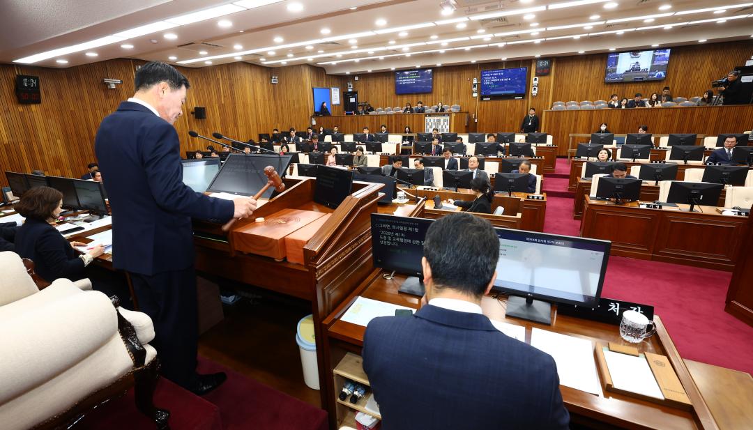 '제344회 제2차 본회의(2026년도 제1회 도정 및 교육행정에 관한 질문)' 게시글의 사진(5) '2026-04-02 제344회 제2차본회의(2026년도 제1회 도정 및 교육행정에 관한 질문) (5).jpg'