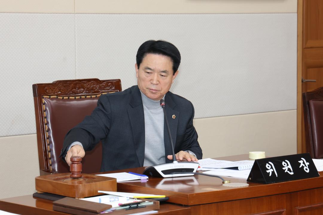 '제334회 제2차 사회문화위원회' 게시글의 사진(10) '2025-02-06 제334회 제2차 사회문화위원회 (10).jpg'