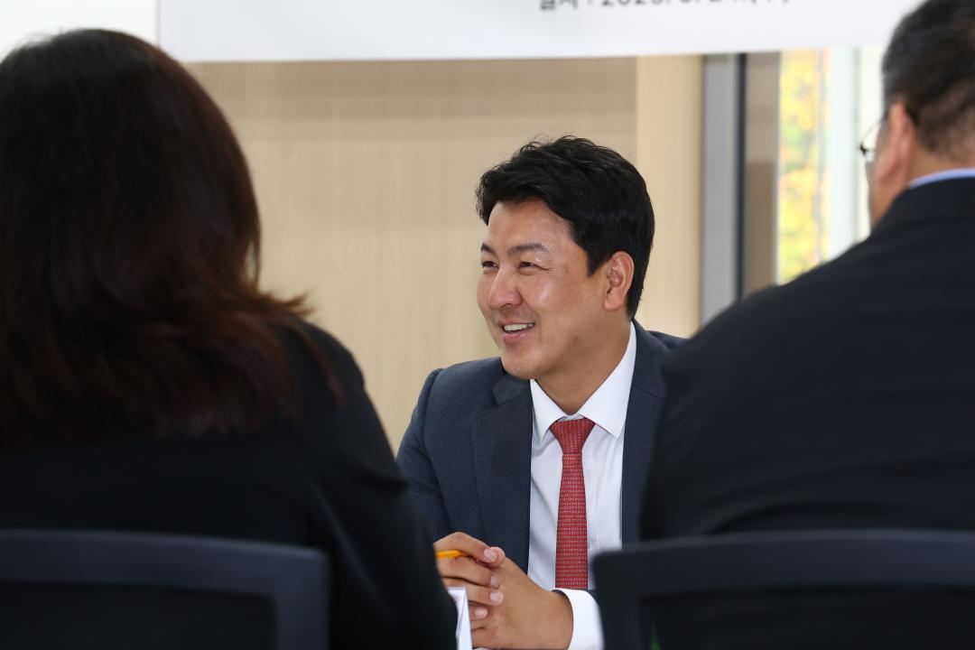 '강원특별자치도의회-라 유니온주의회 우호협력 간담회' 게시글의 사진(3) '2025-09-24 강원특별자치도의회-라 유니온주의회 우호협력 간담회 (3).jpg'