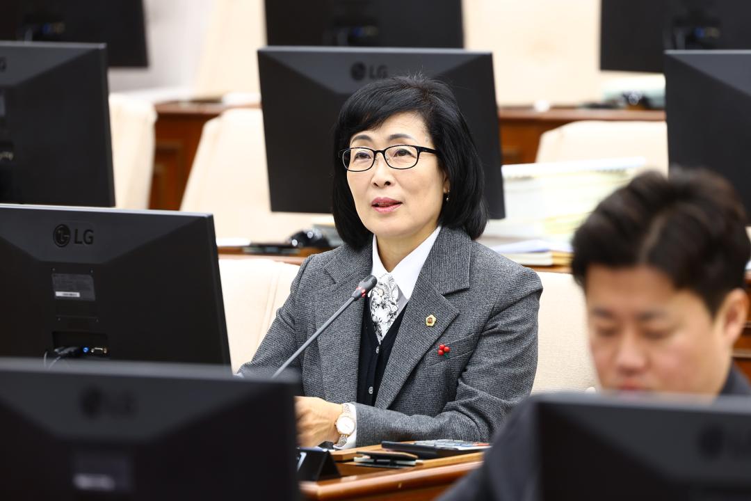 '제342회 제2차 예산결산특별위원회' 게시글의 사진(6) '2025-12-02 제342회 제2차 예산결산특별위원회 (6).jpg'