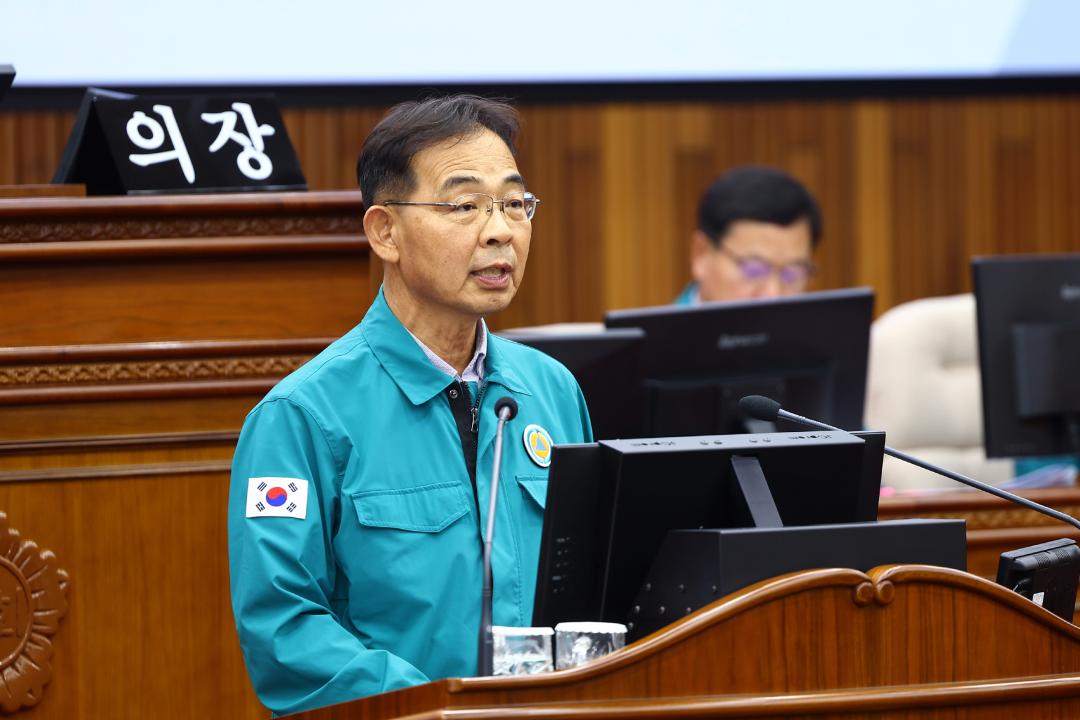 '제340회 제1차 본회의' 게시글의 사진(57) '2025-09-09 제340회 제1차 본회의 (57) 5분자유발언 최재석의원.jpg'