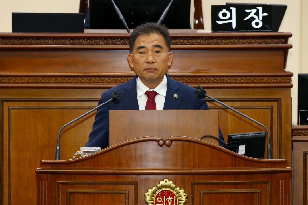 '제321회 제2차 본회의(2023년도 제2차 도정 및 교육행정에 관한 질문)' 게시글의 사진(6) '2023-07-18 제321회 제2차 본회의(2023년도 제2차 도정 및 교육행정에 관한 질문) (6) 조성운의원.jpg'