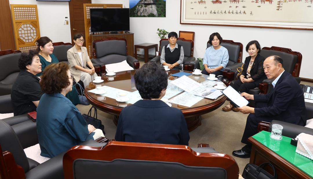 '강원특별자치도의회 방문(원주시여성단체협의회)' 게시글의 사진(6) '2026-08-24 강원특별자치도의회방문(원주시여성단체협의회) (6).jpg'