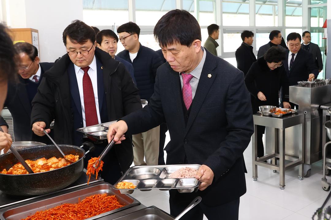 '제335회 교육위원회 학교현장 방문' 게시글의 사진(2) '2025-03-06 제335회 교육위원회 학교현장 방문 (2).jpg'