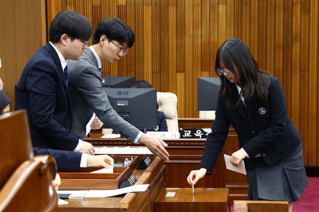 '2025 강원 청소년도의회' 게시글의 사진(150) '2025-04-11 2025 강원 청소년도의회 (150).jpg'
