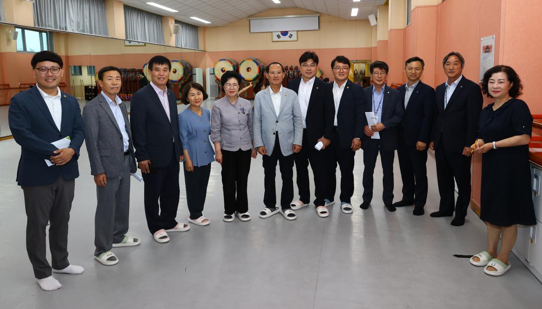 '강원특별자치도의회 교육위원회 의정연찬회' 게시글의 사진(46) '2025-07-17 강원특별자치도의회 교육위원회 의정연찬회 (48)(강원예술고등학교).jpg'