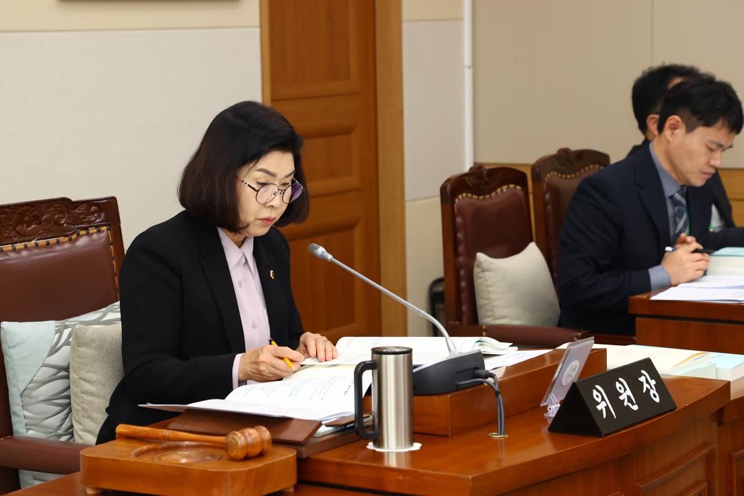 '제342회 제4차 농림수산위원회' 게시글의 사진(10) '2025-11-24 제342회 제4차 농림수산위원회 (10).jpg'