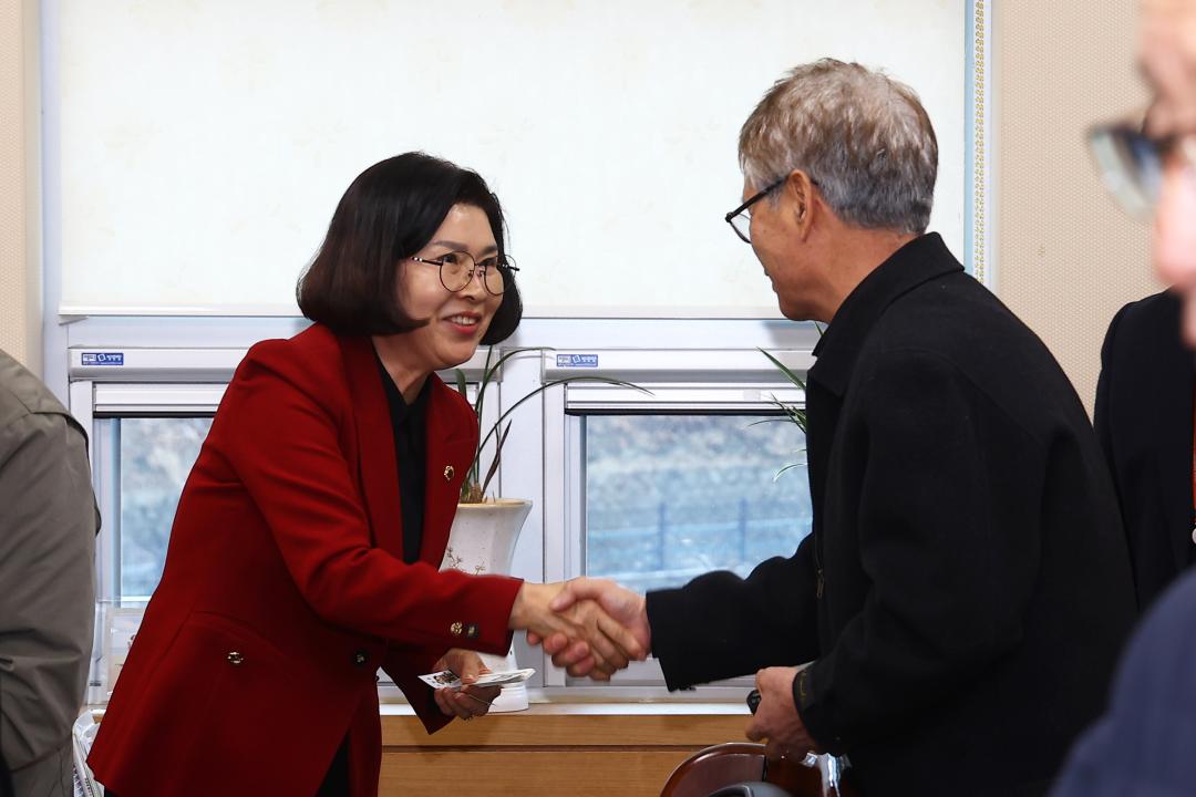 '강원특별자치도의회 농림수산위원회-강원산채연구회 간담회' 게시글의 사진(1) '2026-02-04 농림수산위원회-강원산채연구회 간담 (3).jpg'