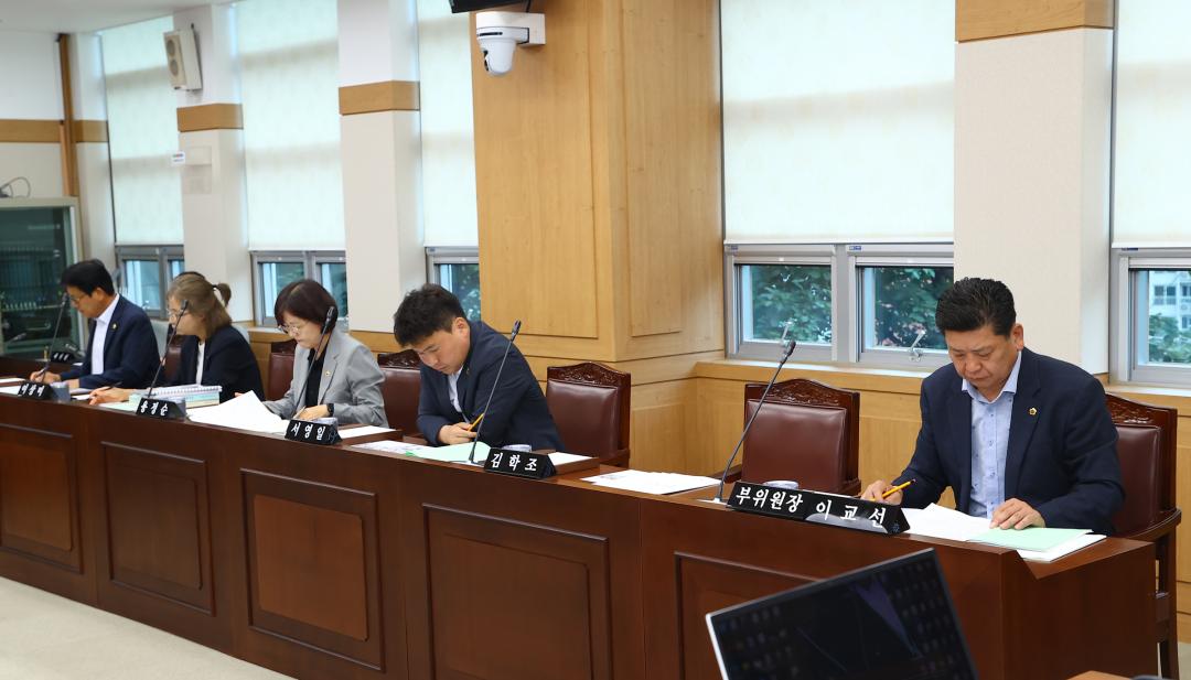 '제347회 제2차 의회운영위원회' 게시글의 사진(10) '2026-07-09 제347회 제2차 의회운영위원회 (10).jpg'