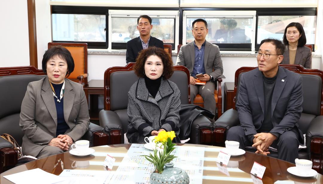'강원특별자치도의회방문(강원특별자치도 의용소방대연합회)' 게시글의 사진(4) '2025-03-06 강원특별자치도의회방문(강원특별자치도 의용소방대연합회) (4).jpg'