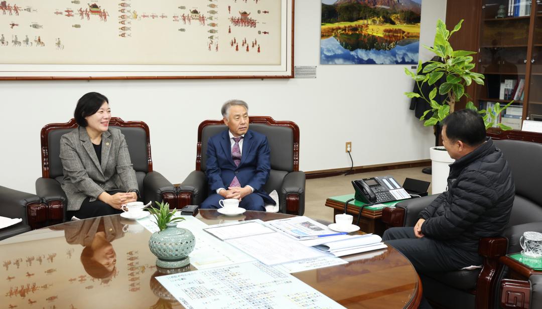 '강원특별자치도의회 방문(도 농공단지협의회장)' 게시글의 사진(3) '2024-11-19 강원특별자치도의회 방문(도농공단지협의회장) (3).jpg'