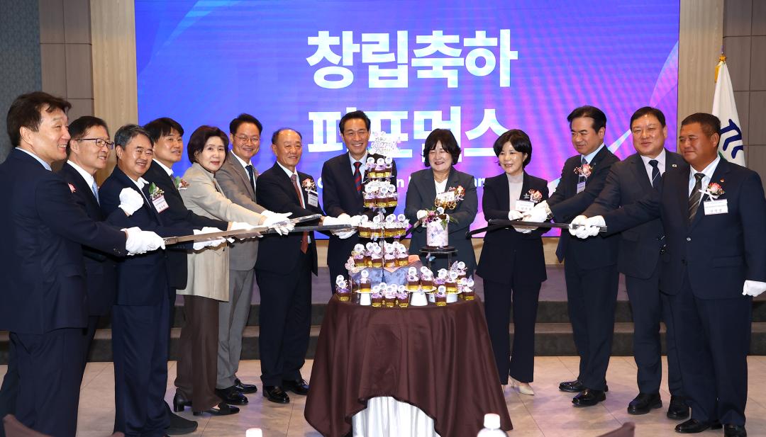 '제26회 강원여성경제인대회 창립 27주년 기념식' 게시글의 사진(15) '2026-07-15 제26회 강원여성경제인대회 창립 27주년 기념식 (15).jpg'