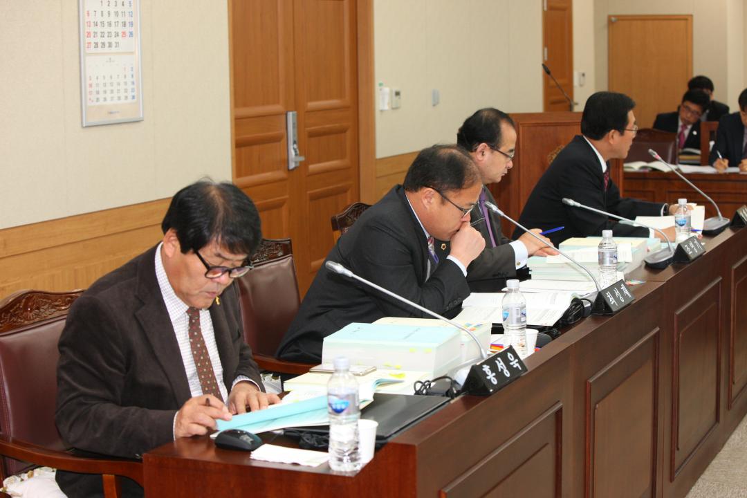 '제251회 제6차 경제건설위원회' 게시글의 사진(14) '2015-12-01 제251회 제6차 경제건설위원회 (14).JPG'