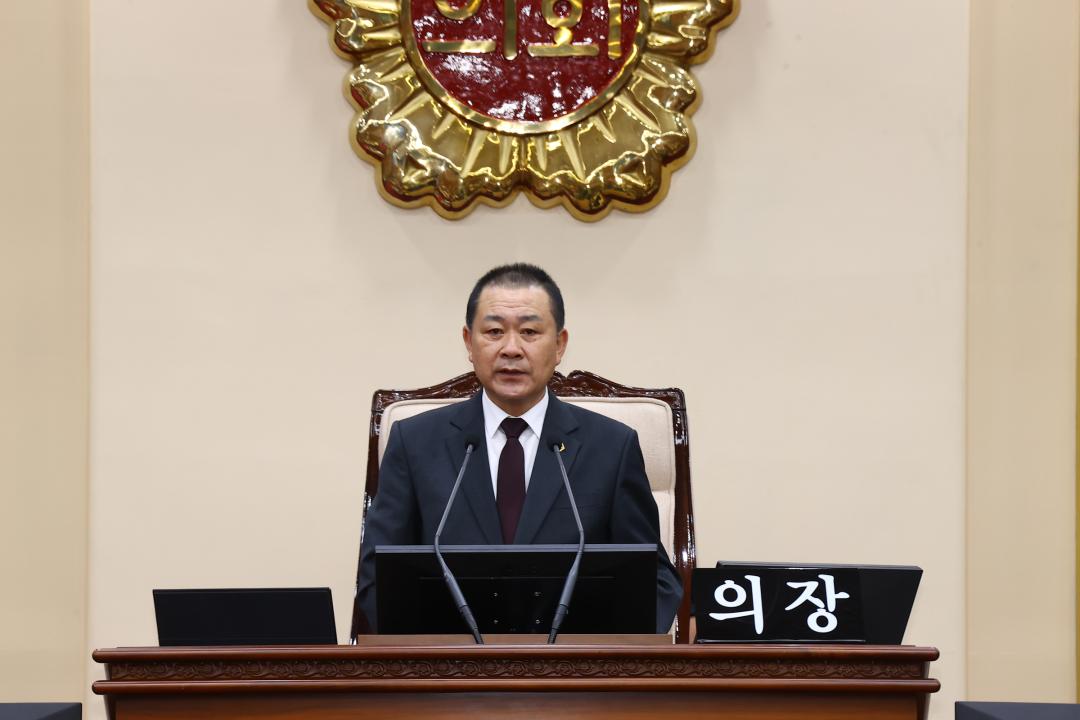 '제344회 제3차 본회의' 게시글의 사진(9) '2026-04-03 제344회 제3차 본회의 (10) 회의진행 김시성의장.jpg'