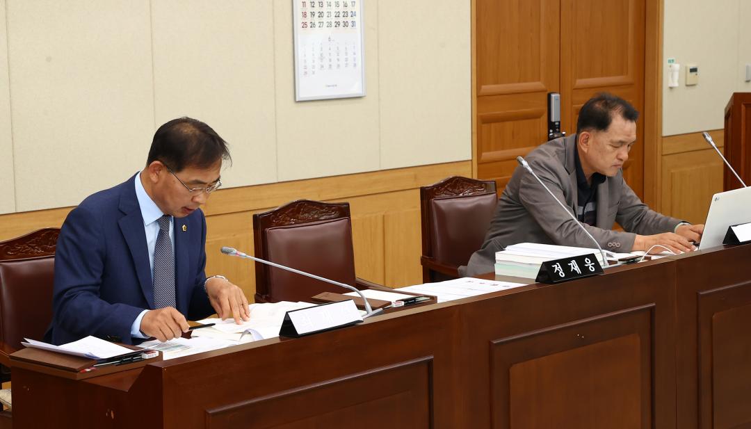 '제337회 제2차 경제산업위원회' 게시글의 사진(13) '2025-05-12 제337회 제2차 경제산업위원회 (13).jpg'