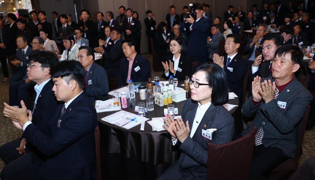 '강원일보 창간 80주년 기념식' 게시글의 사진(12) '2025-10-24 강원일보 창간 80주년 기념식 (13).jpg'