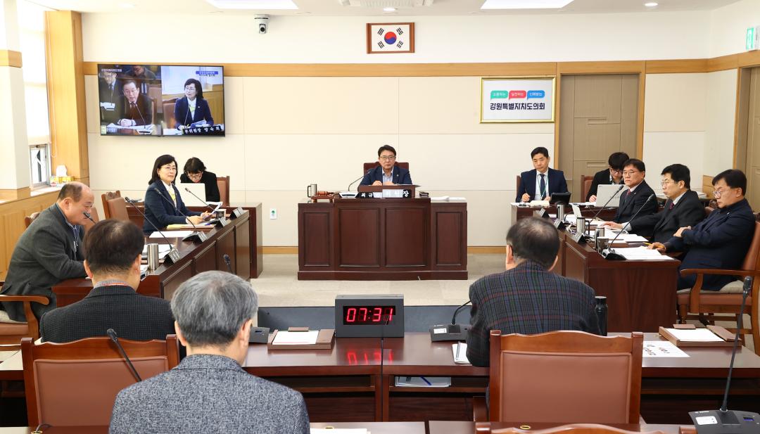 '제334회 제2차 안전건설위원회' 게시글의 사진(3) '2025-02-11 제334회 제2차 안전건설위원회 (3).jpg'