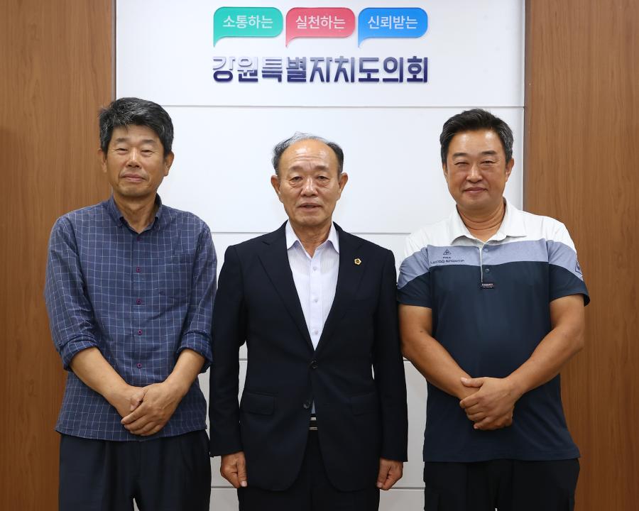 '강원특별자치도의회방문(백만불 복숭아 영농조합법인)' 게시글의 사진(11) '2026-07-30 강원특별자치도의회방문(백만불 복숭아 영농조합법인) (11).jpg'