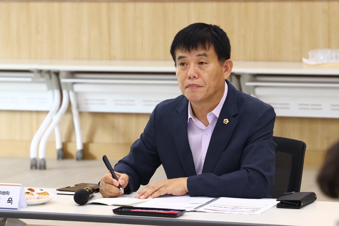 '강원특별자치도의회 교육위원회 의정연찬회' 게시글의 사진(22) '2025-07-18 강원특별자치도의회 교육위원회 의정연찬회 (22).jpg'