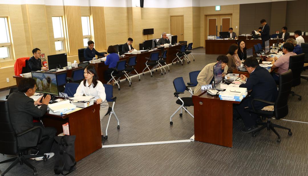 '2024회계년도 결산검사장' 게시글의 사진(9) '2025-04-29 2024회계년도 결산검사장 (9).jpg'