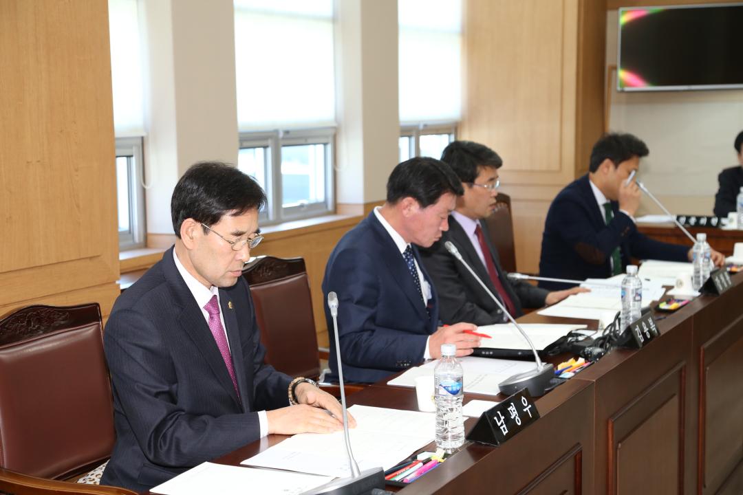 '제253회 제2차 농림수산위원회' 게시글의 사진(7) '2016-03-09 제253회 제2차 농림수산위원회 (7).JPG'