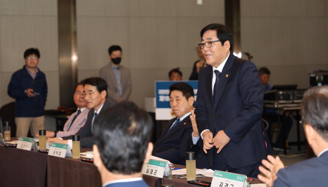 '대한민국 시도의회운영위원장협의회 제10대 후반기 제8차 정기회' 게시글의 사진(125) '2024-05-16 대한민국 시도의회운영위원장협의회 제10대 후반기 제8차 정기회 (127).jpg'