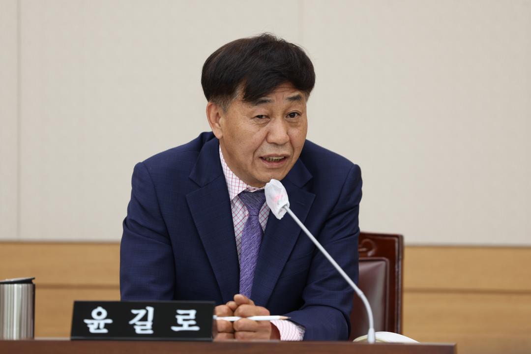 '2024년도 기획행정위원회 행정사무감사(강원연구원)' 게시글의 사진(30) '2024-11-07 2024년도 기획행정위원회 행정사무감사(강원연구원) (33).jpg'