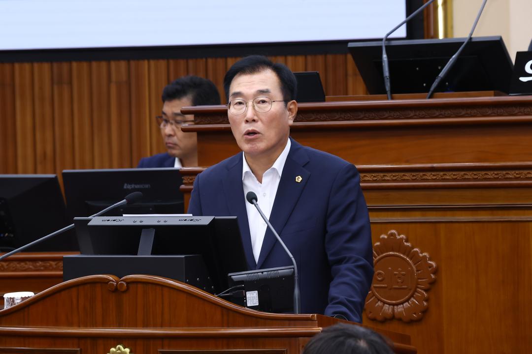 '제338회 제5차 본회의' 게시글의 사진(50) '2025-06-20 제338회 제5차 본회의 (50) 5분자유발언 정재웅의원.jpg'