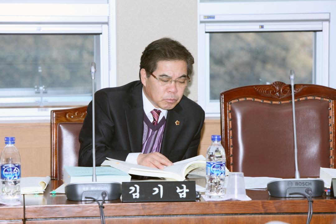 '2010 예산심사 (환경관광문화국)' 게시글의 사진(52) '2009-12-01 2010 예산심사 (환경관광문화국) (52).jpg'