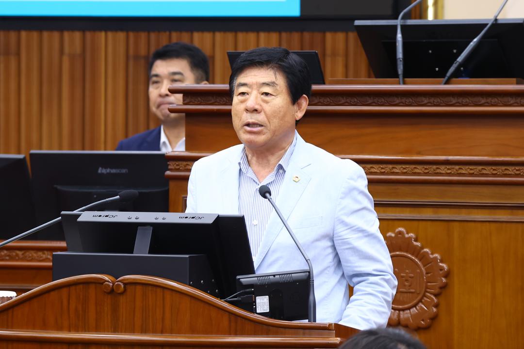 '제339회 제2차 본회의' 게시글의 사진(48) '2025-07-17 제339회 제2차 본회의 (48) 5분자유발언 김기철의원.jpg'